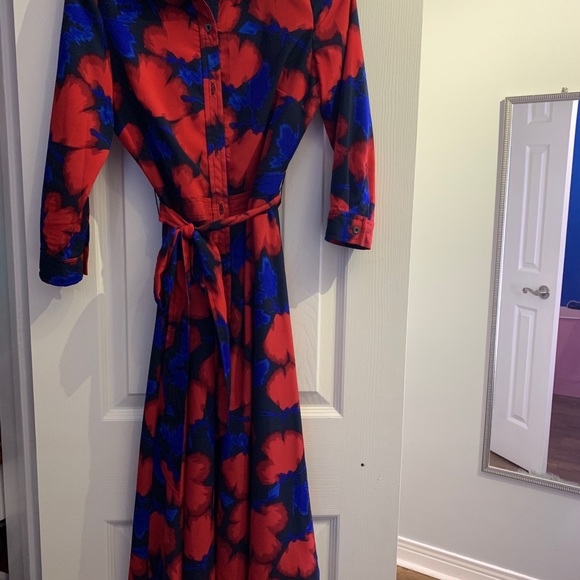 Banana republic blue and red floral dress - Picture 2 of 3